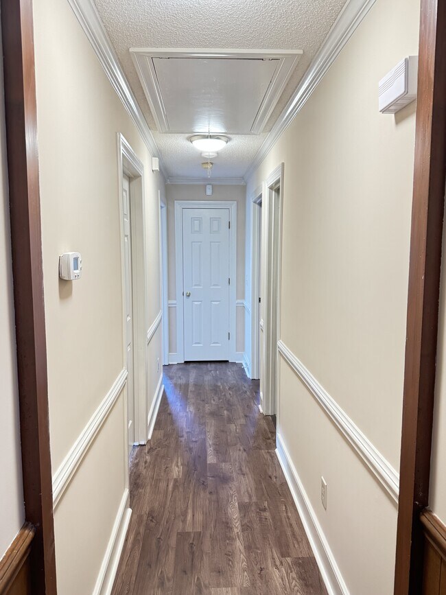 Building Photo - 3564 Mills Rd