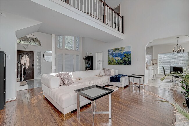 Building Photo - 8006 Devlin Dr