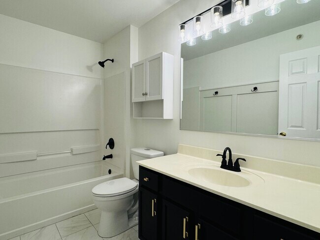 Building Photo - 128 Bertram Dr