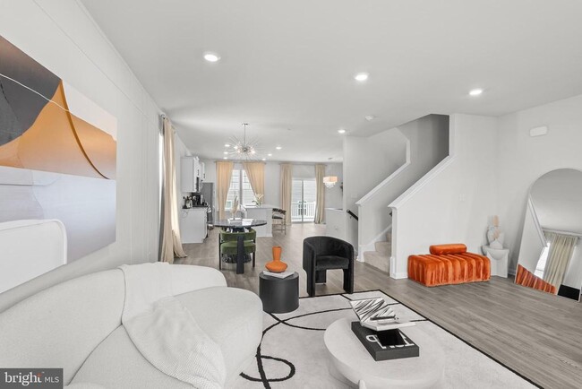 Building Photo - 9715 Summerton Dr