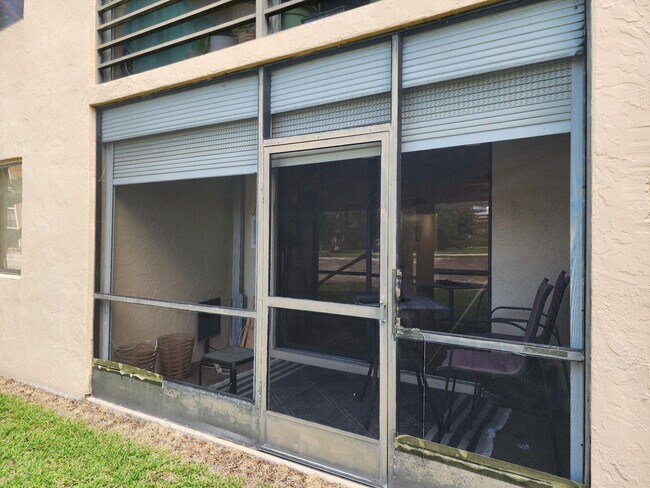Building Photo - 4820 Lucerne Lakes Blvd W