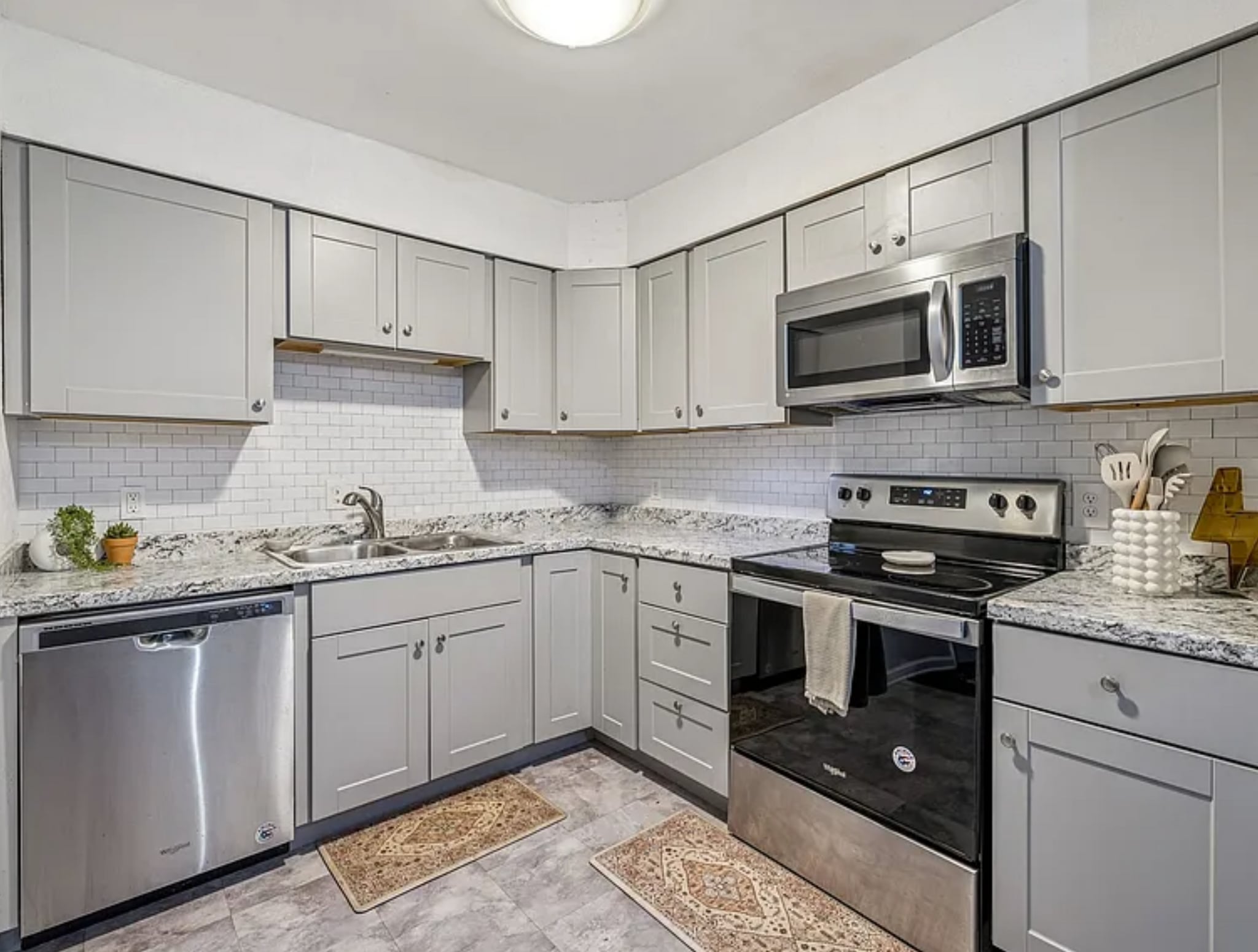 Building Photo - 500 Paragon Mills Rd