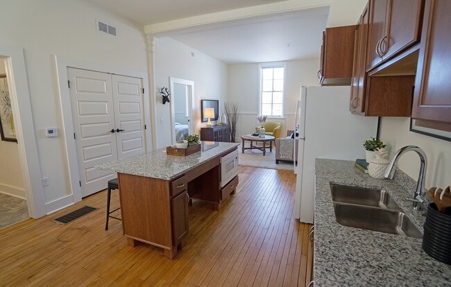 Building Photo - Upper Post Flats