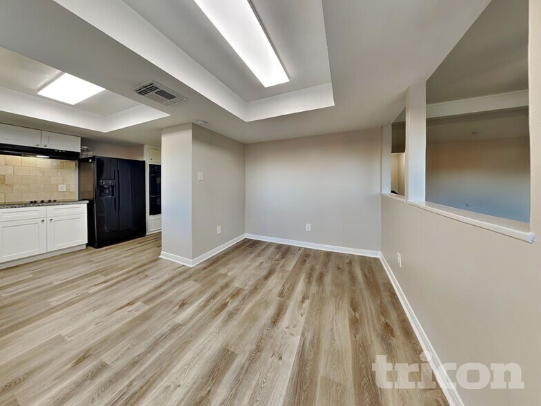 Building Photo - 11503 Sageperry Dr