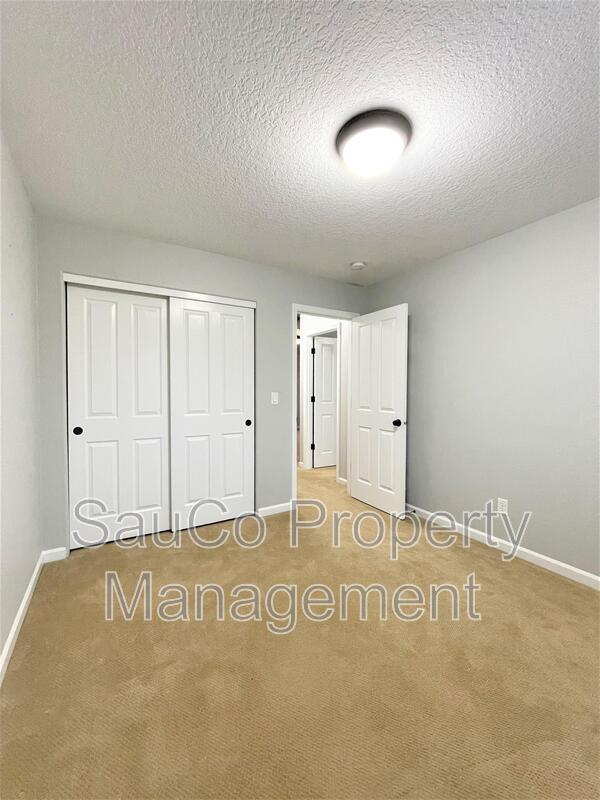 Building Photo - 5246 SE Redberry Pl