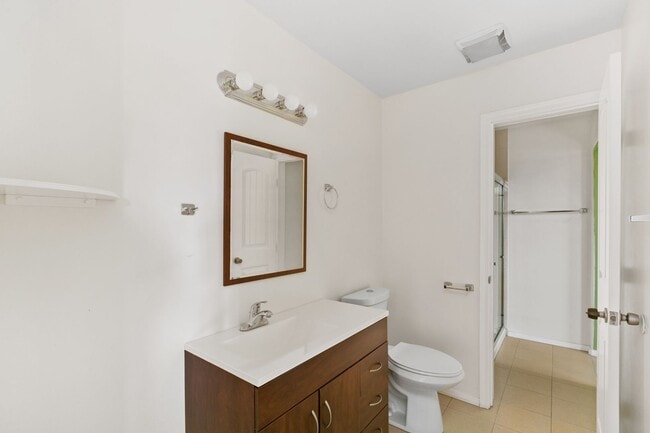 Building Photo - Woodlands South - La Jolla Townhome