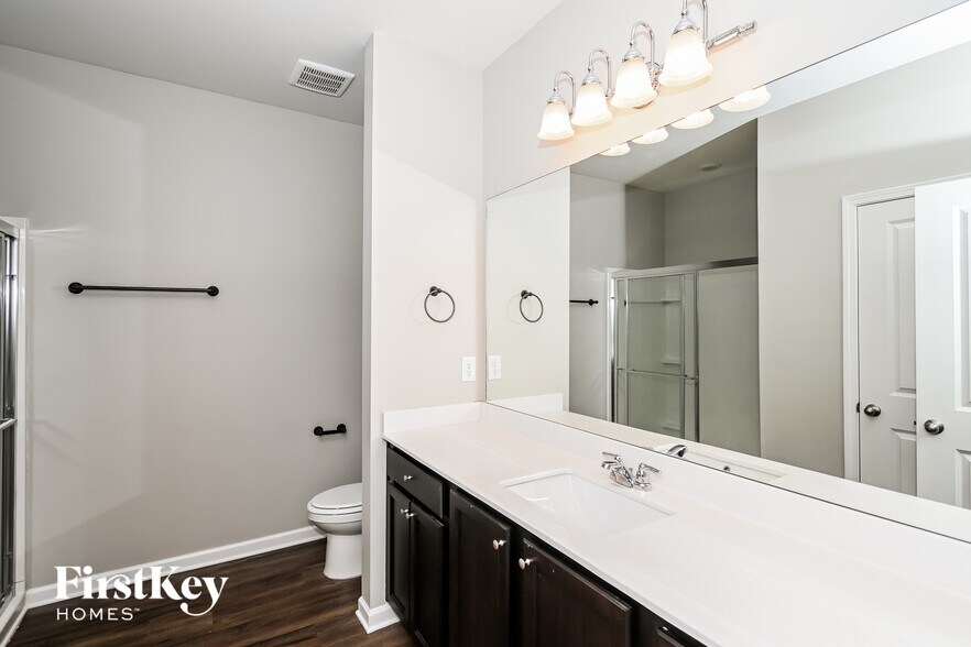 Building Photo - 161 Greatwood Ln