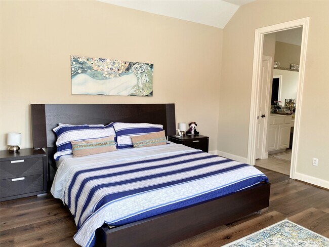 Building Photo - 12910 Watermist