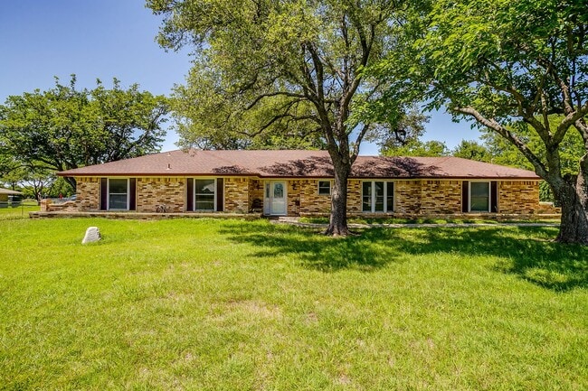 Building Photo - 1804 Impala Dr