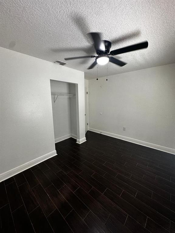 Building Photo - 1520 Country Ridge Dr