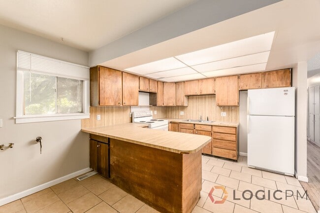 Building Photo - Gorgeous Home in Great Location!