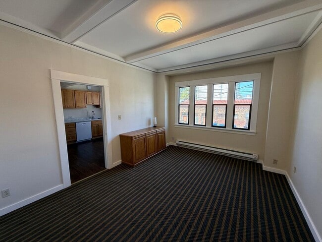 Building Photo - 1641 (TPO)