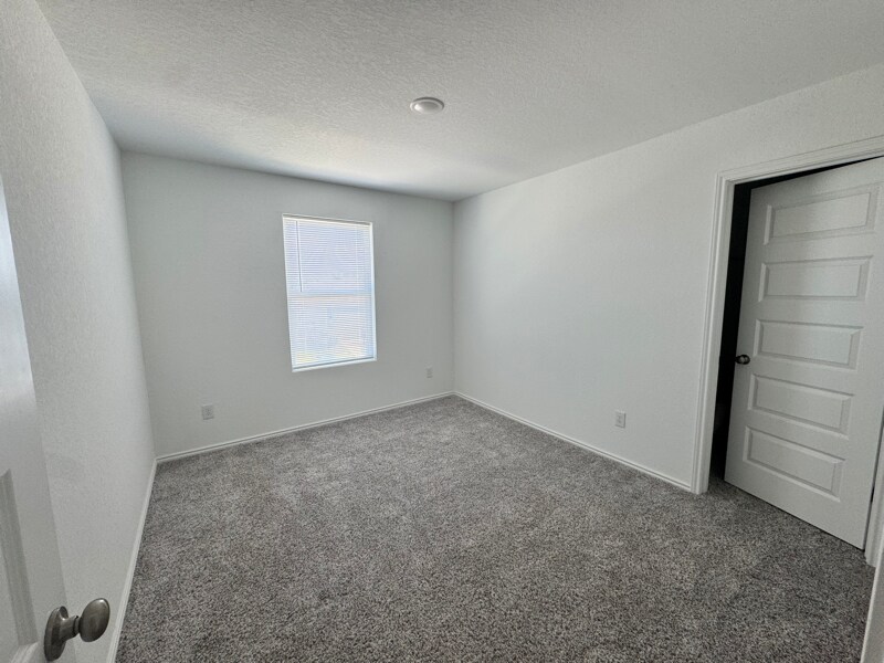 Building Photo - 4422 Chandler Rd