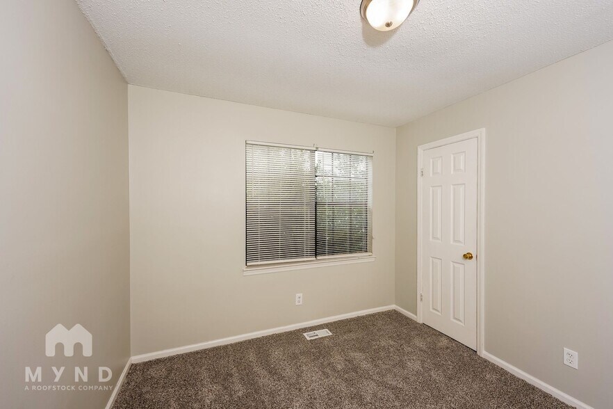 Building Photo - 6500 Kathy Cir