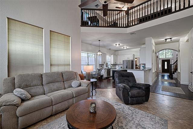 Building Photo - 2400 Sweet Grass Trail
