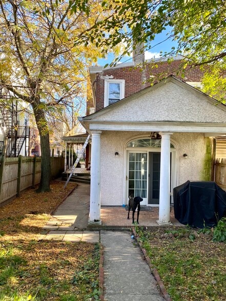 Building Photo - 1015 DeKalb St