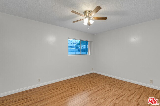 Building Photo - 2701 S Peck Ave