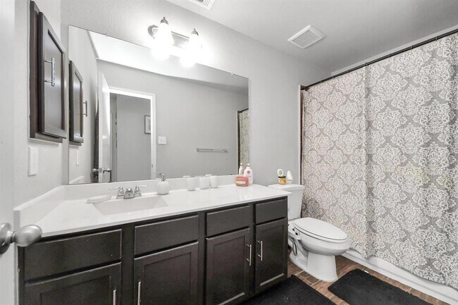 Building Photo - 2643 Ridgeback Dr
