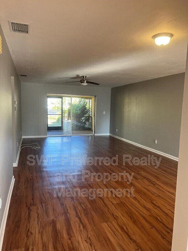 Building Photo - 4341 Country Club Blvd