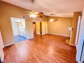 Building Photo - 12755 Mill Ridge Dr