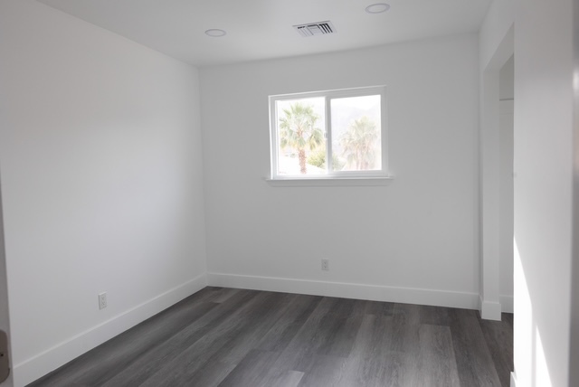 Building Photo - 53130 Avenida Mendoza