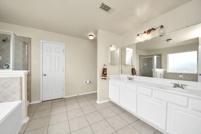 Building Photo - 8614 Riverbend Canyon Ln