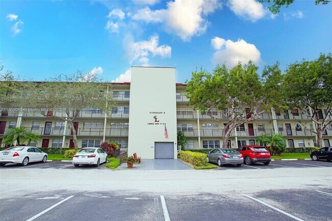 Building Photo - 13250 SW 7th Ct