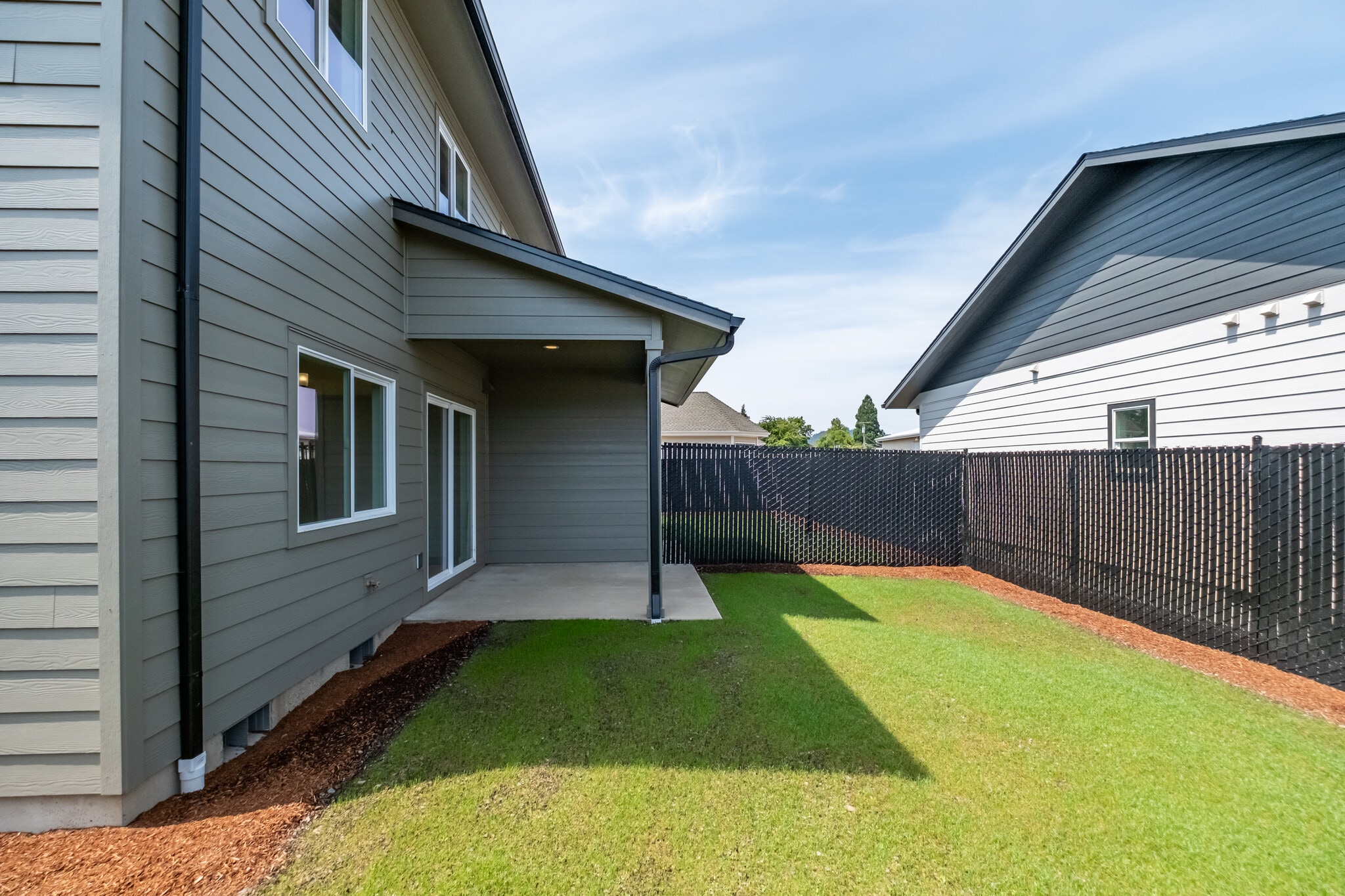 Building Photo - 400 Wagon Wheel Dr
