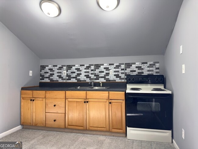 Building Photo - 410 Invector Ct