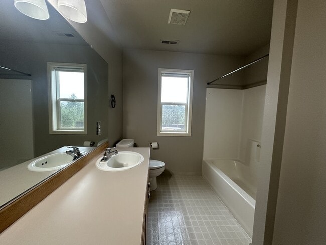 Building Photo - 24574 SW Ladd Hill Rd