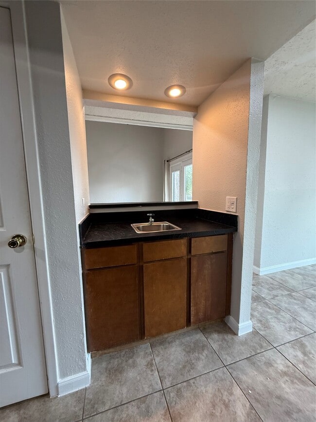 Building Photo - 1508 Early Ln