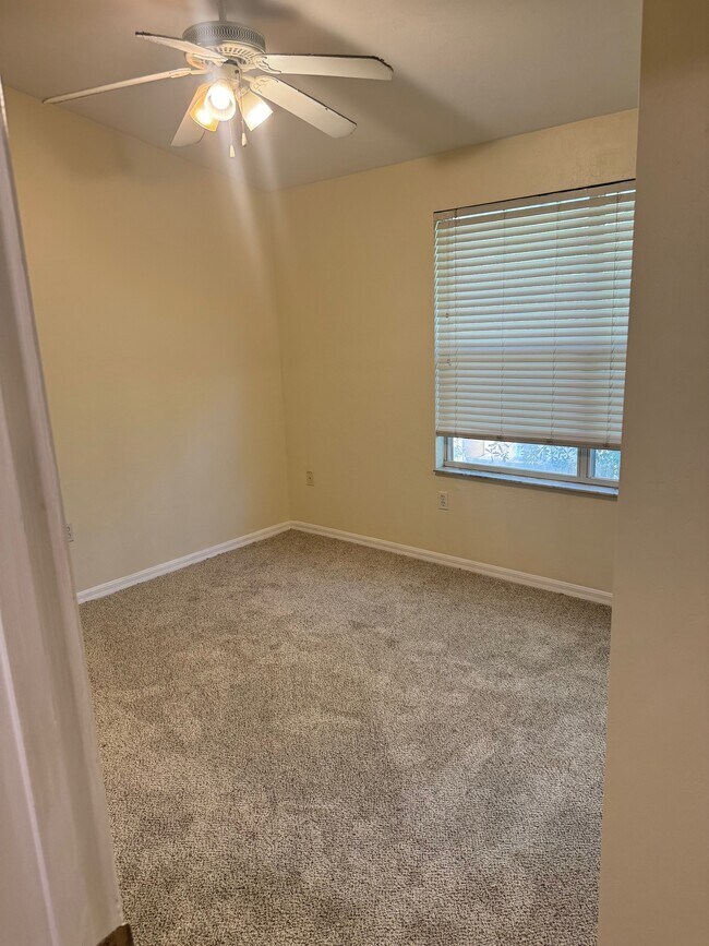 Building Photo - 3543 SW 30th Way