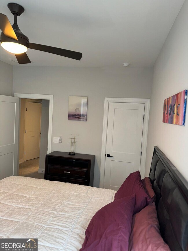 Building Photo - 1971 Drew Dr