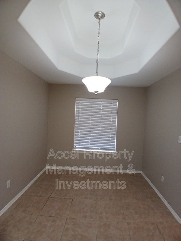 Building Photo - 3216 Ginger Ave