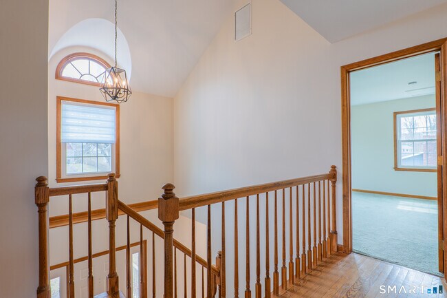 Building Photo - 9 Pleasant St