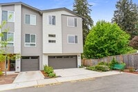 Building Photo - Like-New 4BR Corner Home w/ A/C, 2-Car Garage & Bonus Room