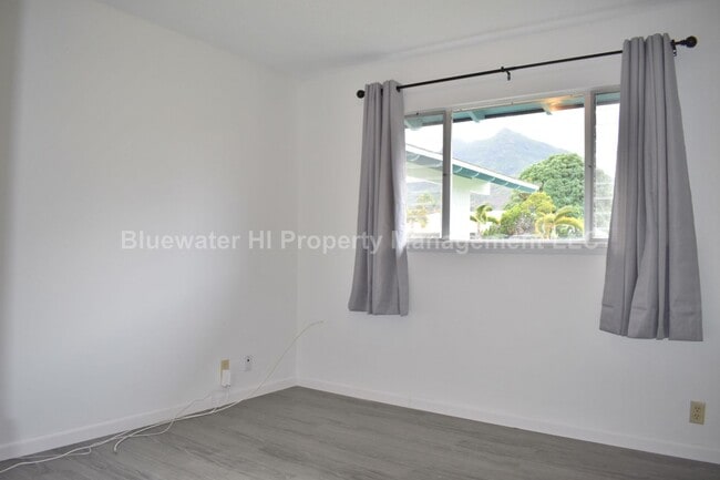 Building Photo - Enchanted Lake, Kailua 3 bedroom, 2 bath s...