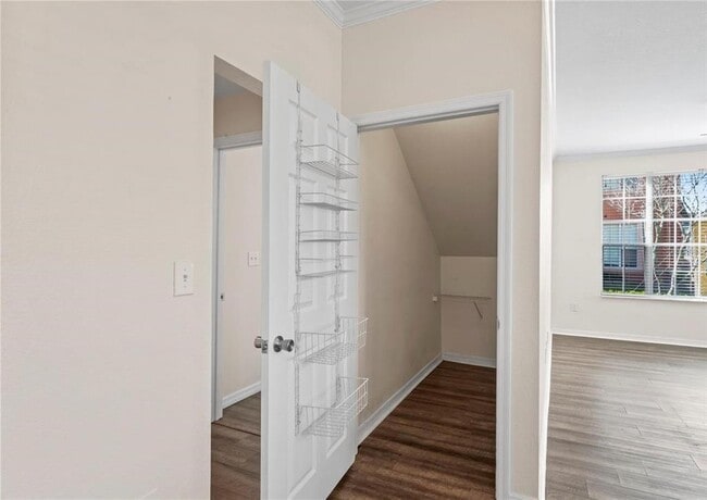 Building Photo - 10512 White Lake Ct