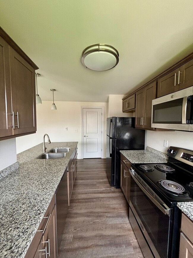 Building Photo - Copley Court Apartments