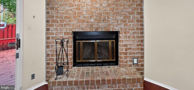 Building Photo - 9814 Rainleaf Ct