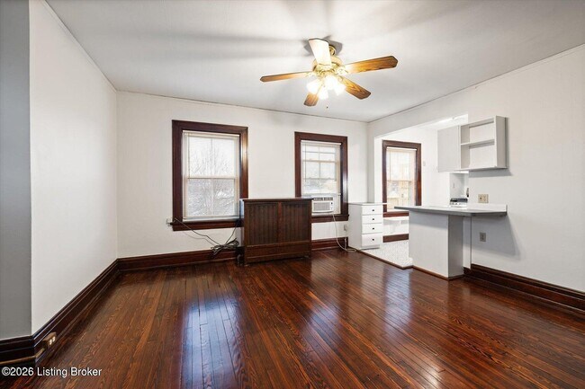 Building Photo - 1401 E Breckinridge St