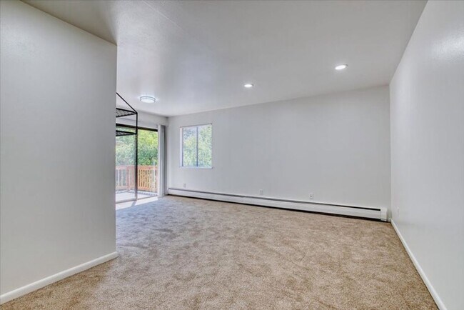 Building Photo - 3585 Arthur Ct