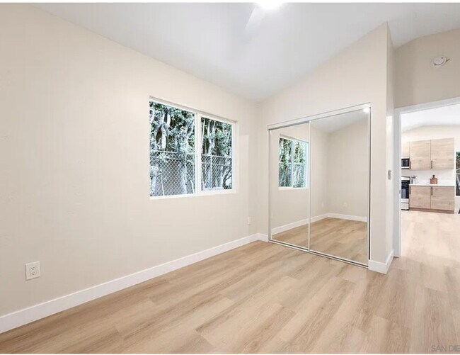 Building Photo - 5515 Lauretta St
