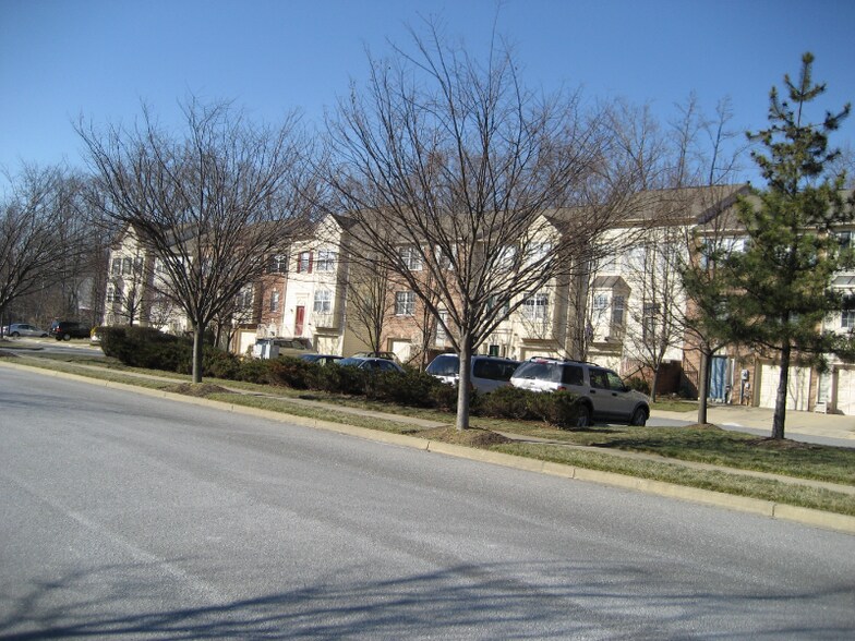 Building Photo - 2620 Tor Ct