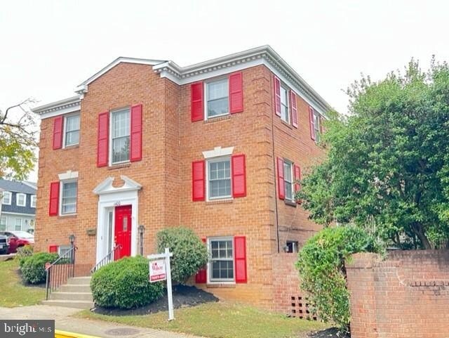 Building Photo - 1400 Admiral Dr