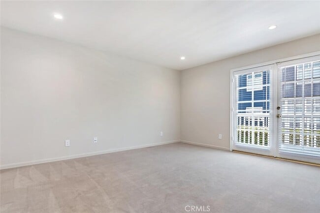 Building Photo - 18850 Hatteras St