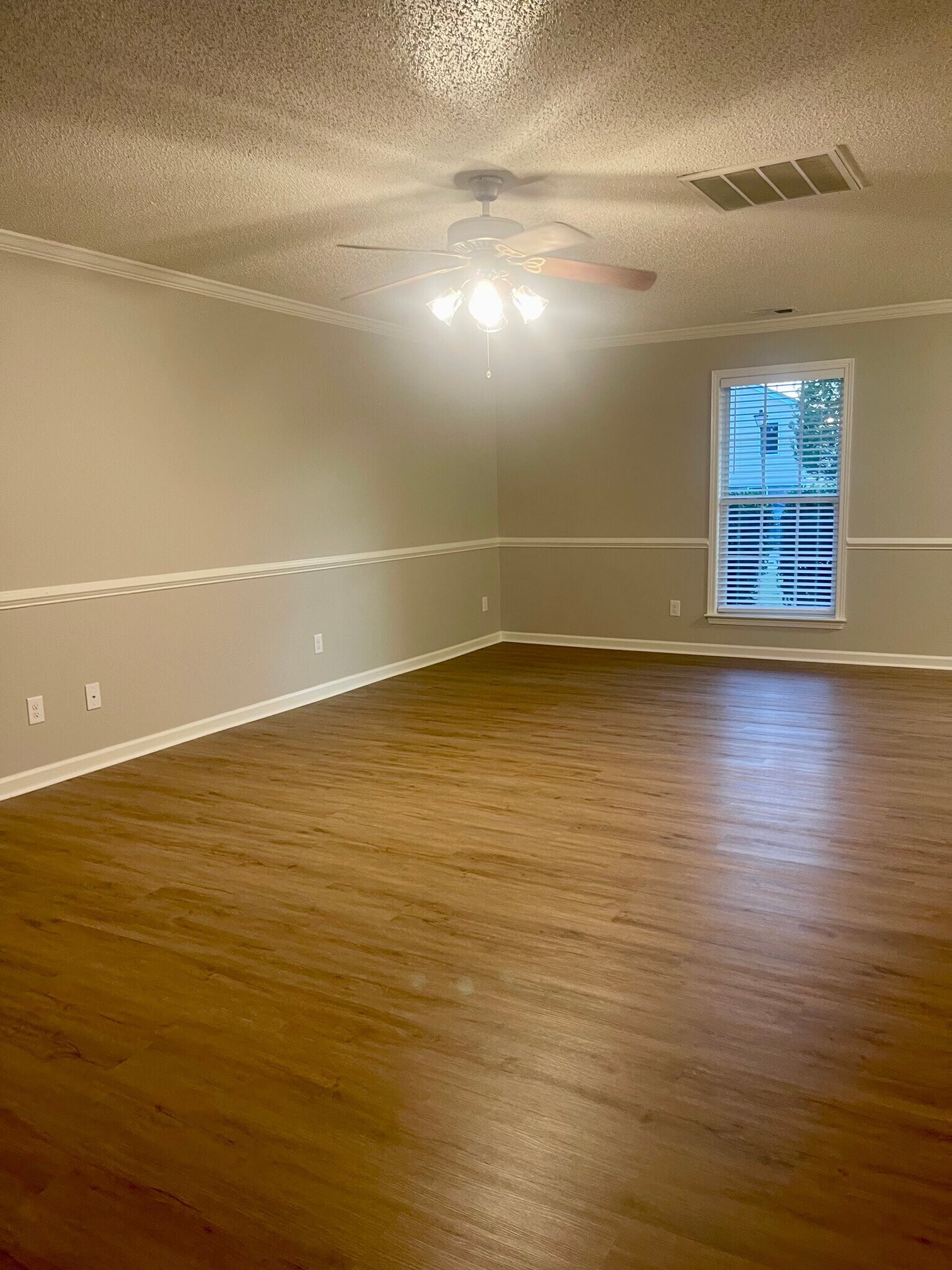 Building Photo - 105 Heber Trail