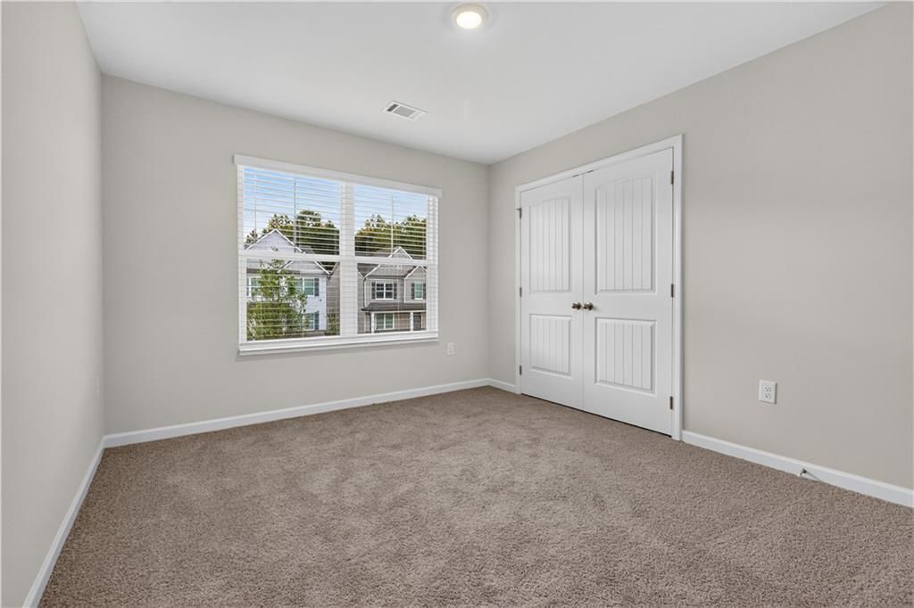 Building Photo - 129 King Vlg