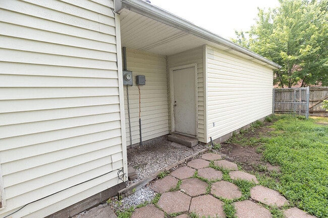 Building Photo - 4836 Meadow Lark Ln