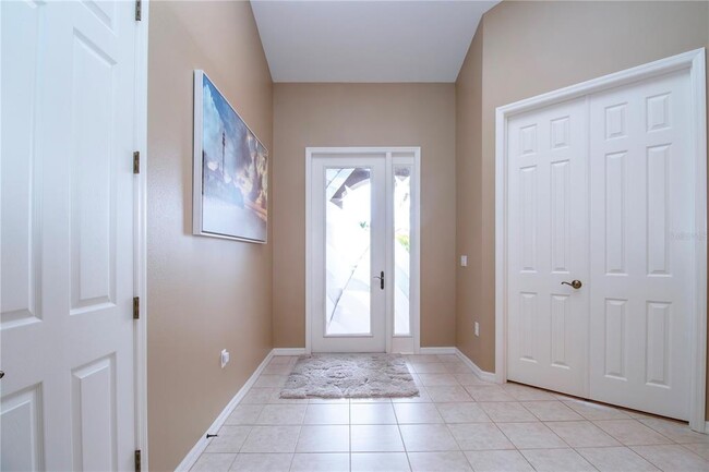 Building Photo - 275 Dahlia Ct